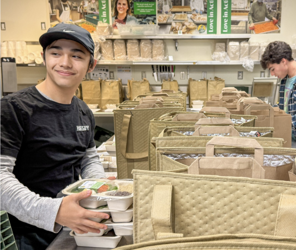 Kids Cook Healthy Meals & Deliver Hope