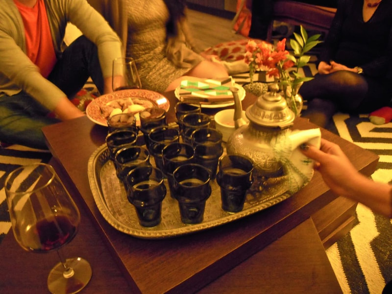 EatWith: how it works / Karen McCann / EnjoyLivingAbroad.com