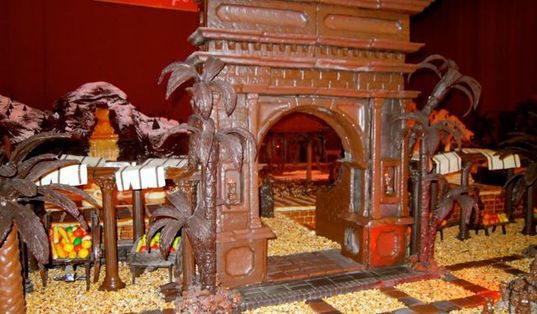 Karen McCann, chocolate Nativity scene, Seville, Spain