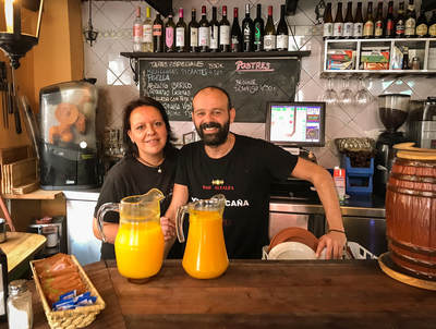 Bar Alfalfa / Karen McCann / EnjoyLivingAbroad.com