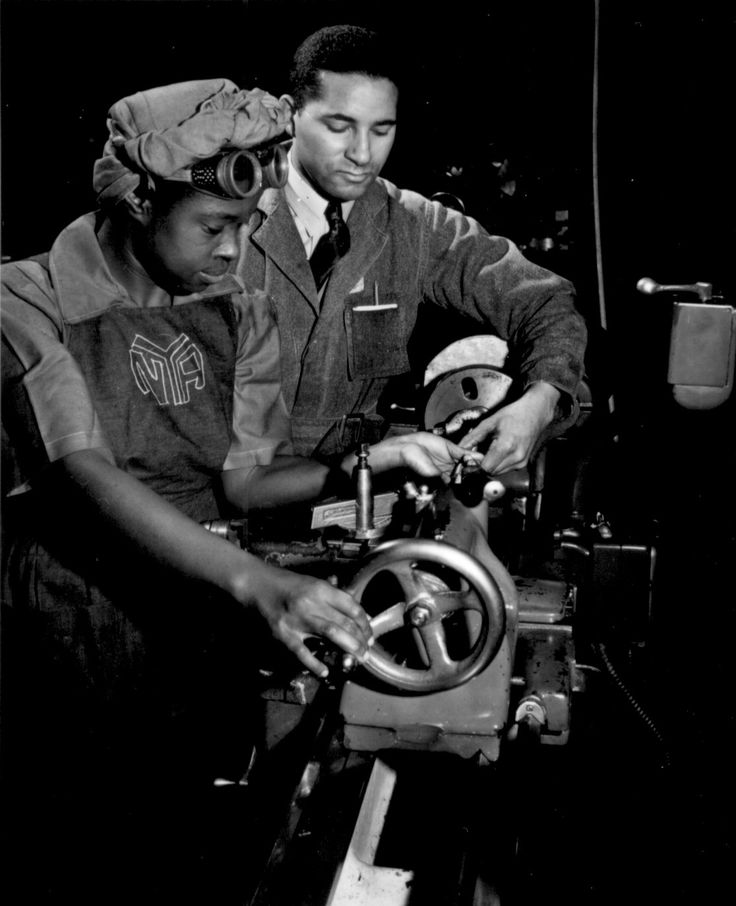 African American Rosie the Riveters  / Karen McCann / EnjoyLivingAbroad.com