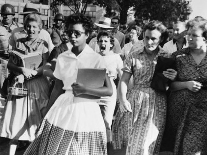 Elizabeth Eckford, Little Rock Central High School 1957 / Resistance Summer 2017 / Karen McCann / enjoylivingabroad.com